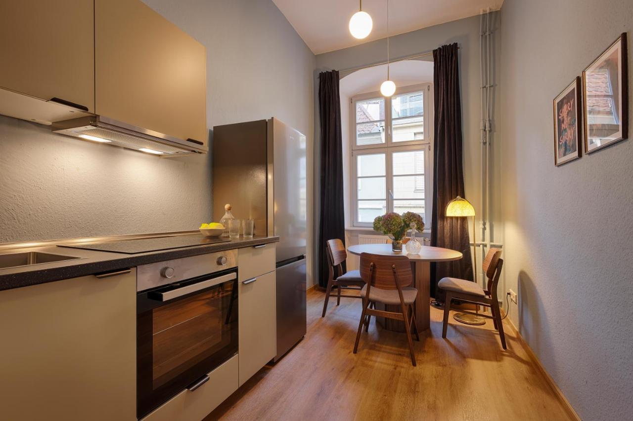 Homie Stay Am Marktplatz - Wohnen Im Historischen Balthasar-Neumann-Apartment Würzburg Esterno foto