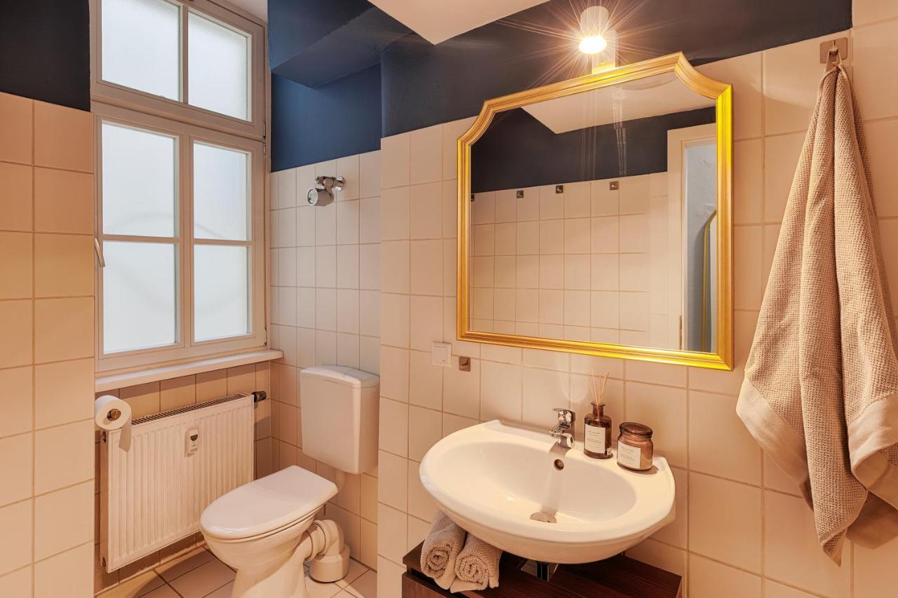 Homie Stay Am Marktplatz - Wohnen Im Historischen Balthasar-Neumann-Apartment Würzburg Esterno foto