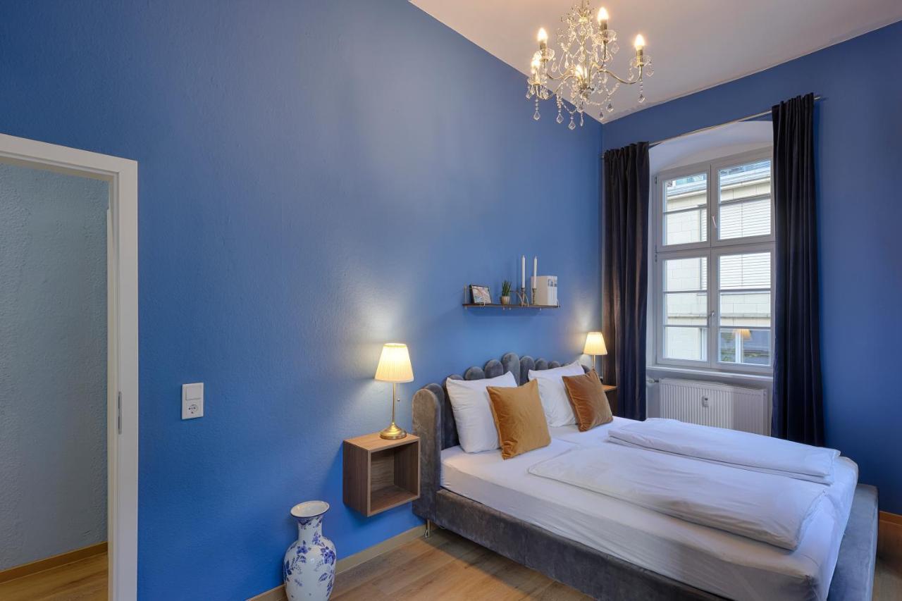 Homie Stay Am Marktplatz - Wohnen Im Historischen Balthasar-Neumann-Apartment Würzburg Esterno foto